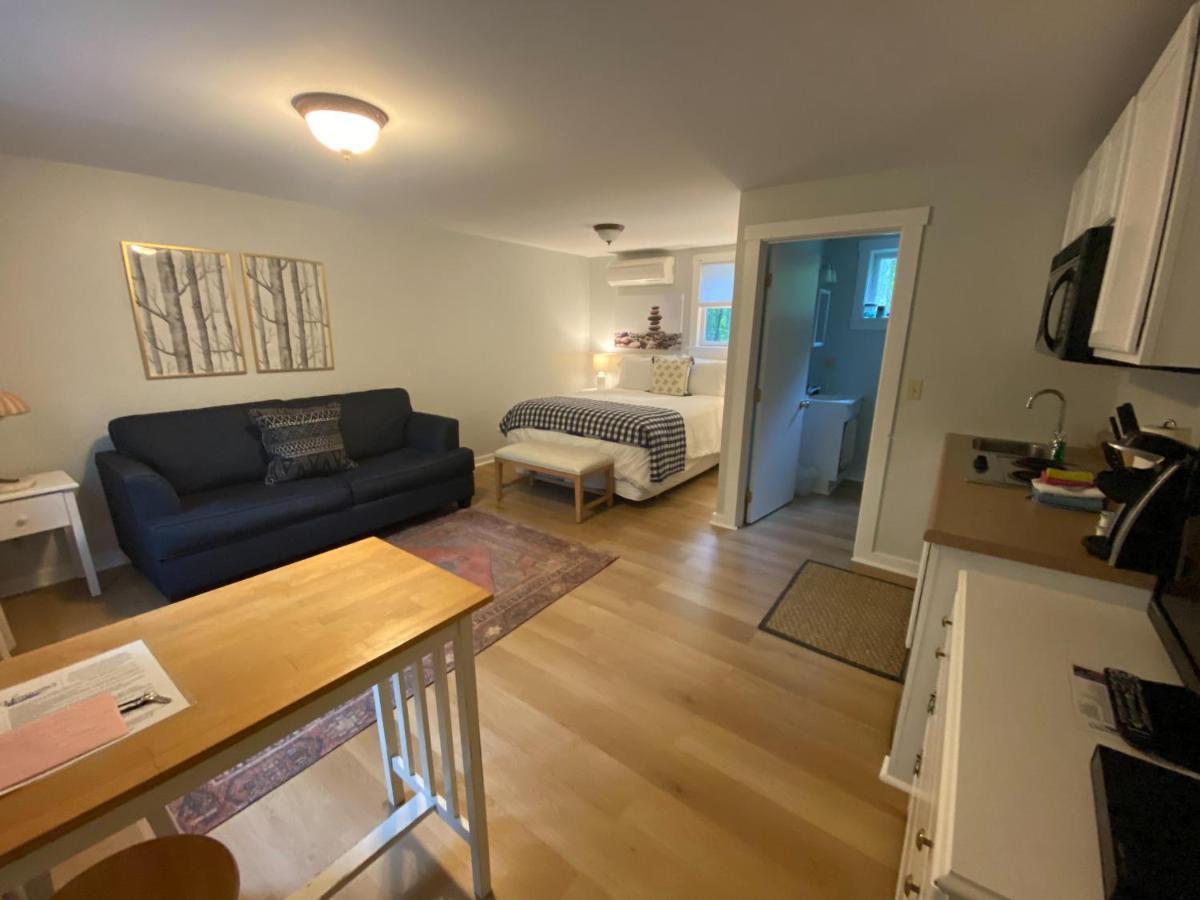 Hanscom's & 3* Bar Harbor